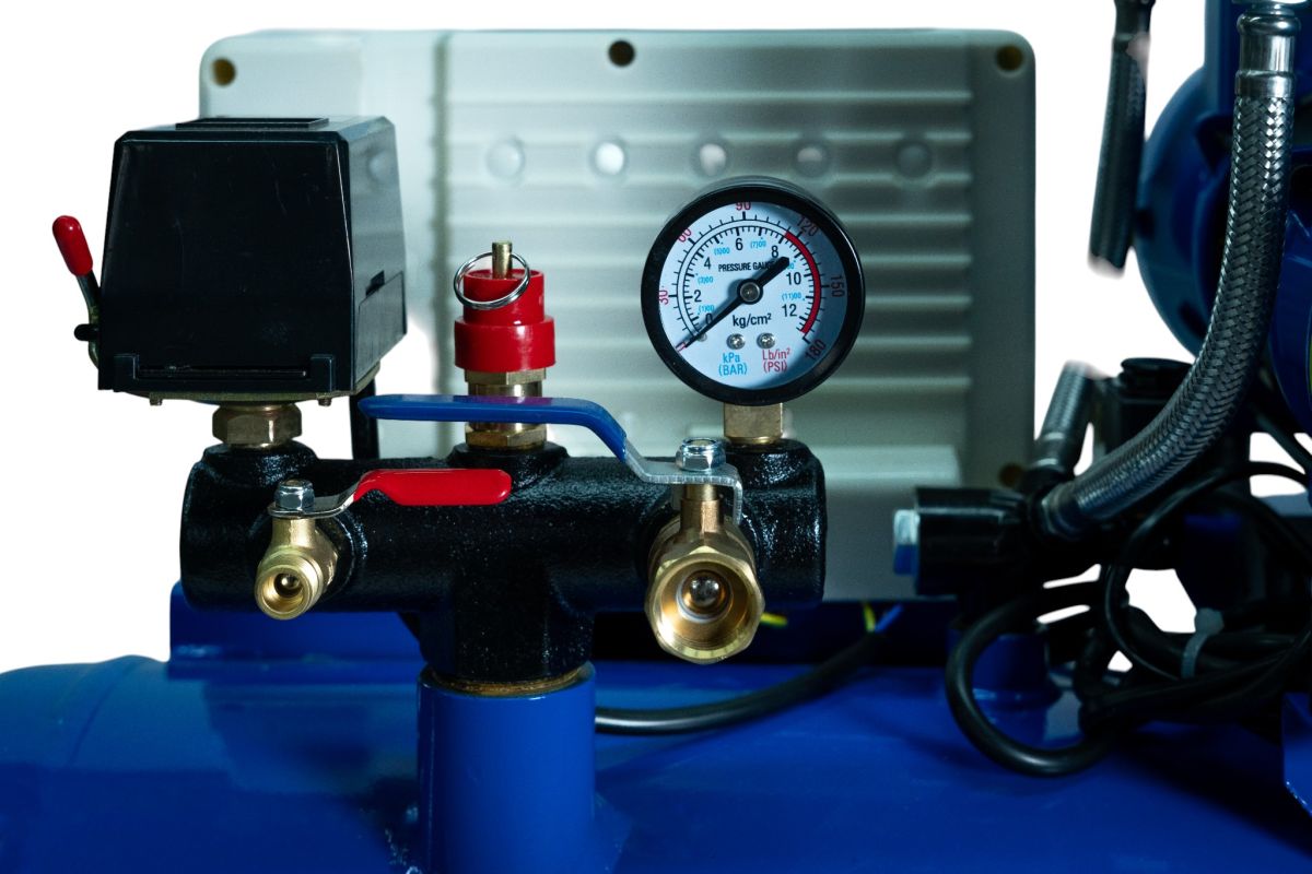 Компрессор безмасляный Mateus MS03406 (2-1300X3F80 220V/50hz)