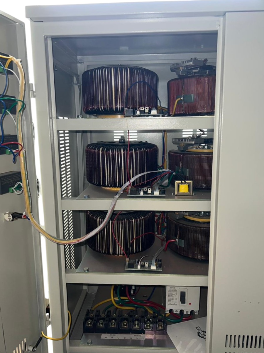 Стабилизатор напряжения Mateus MS09204 (SVC-40KVA/380)