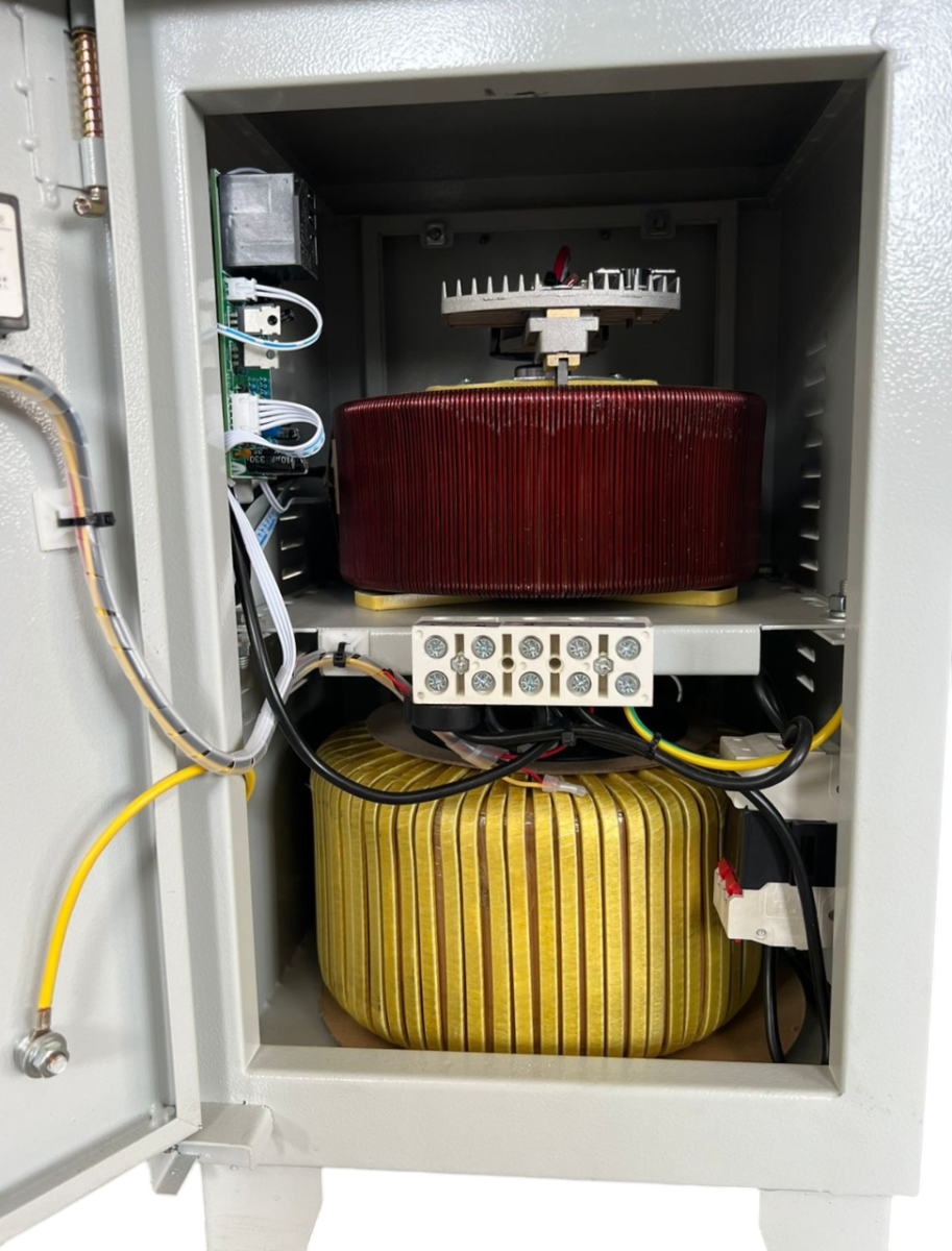 Стабилизатор напряжения Mateus MS09118